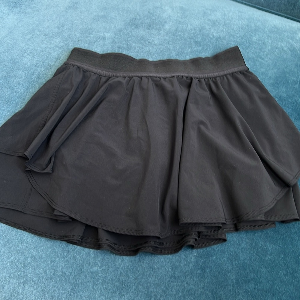 Lululemon black athletic skirt skort 6